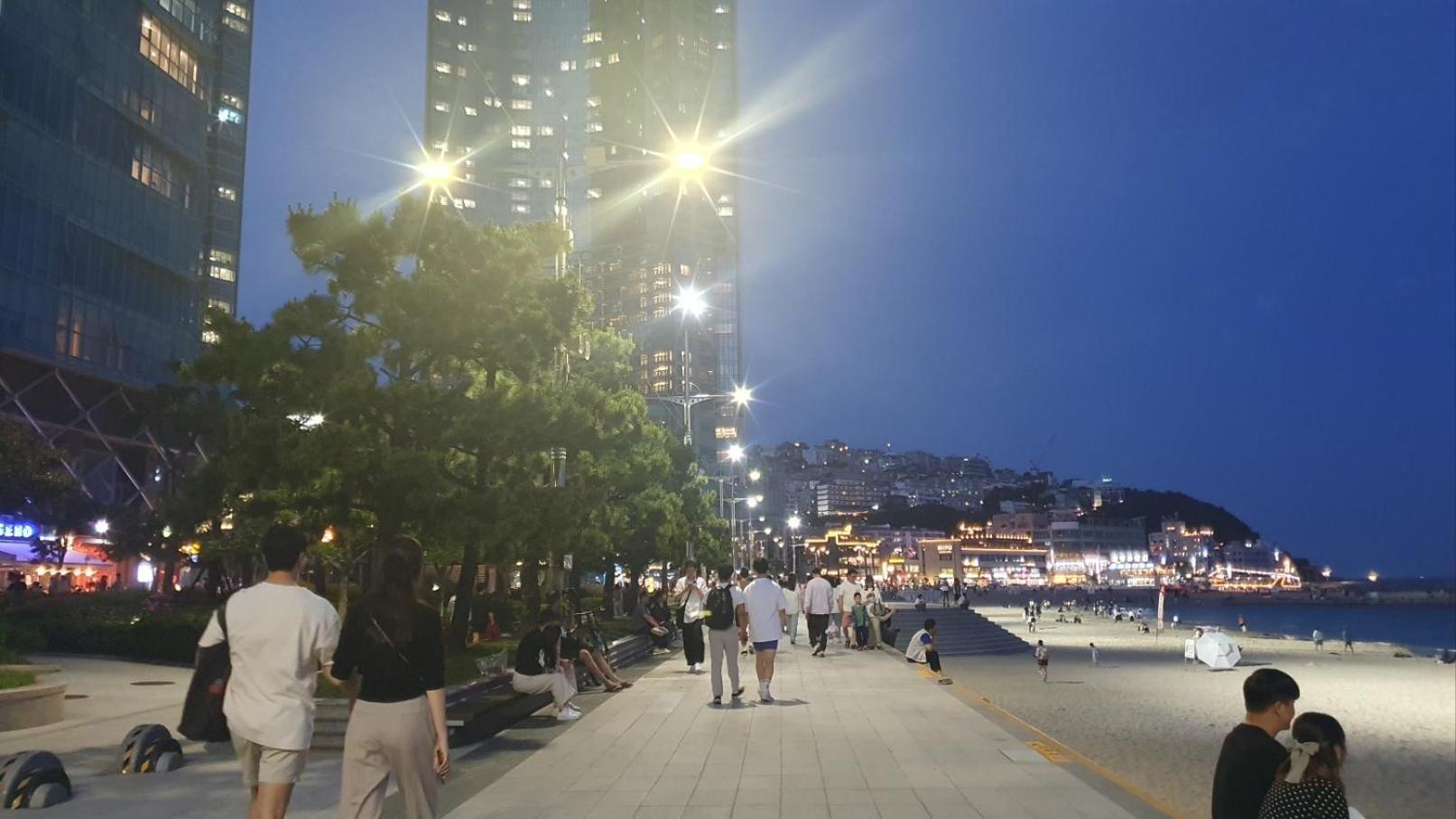 Haeundai Beach 1 Cho Lägenhet Busan Exteriör bild